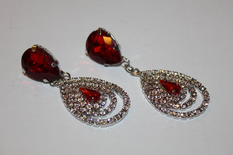 W00391 Elegant Red and Clear Crystal Drop Earrings Silvertone